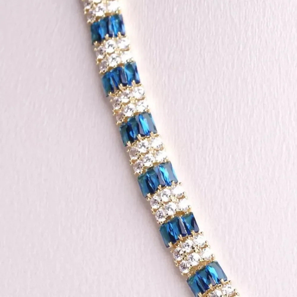 VQ Rhinestones Bracelet - Picture 3 of 5